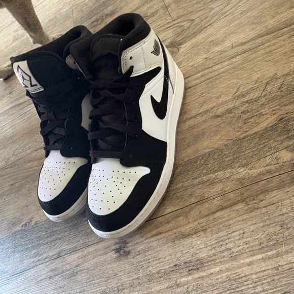 Nike air Jordans $40 a pair $120 for all!! - Picture 2 of 9